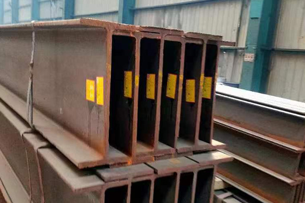 大連鋼結(jié)構(gòu)加工制作涉及到鋼材的選材、加工、制作和安裝等各個環(huán)節(jié)